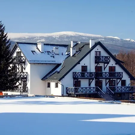 アパート Samosia カルパッチ